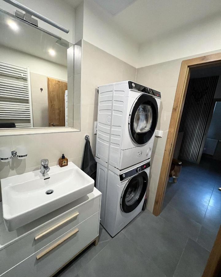 U Jelena Harrachov - Rodinny Apartman U Lesa S Garazi المظهر الخارجي الصورة